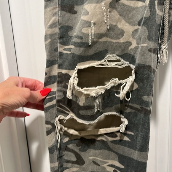 Mustard Seed camo distressed pants Medium M - Picture 6 of 12